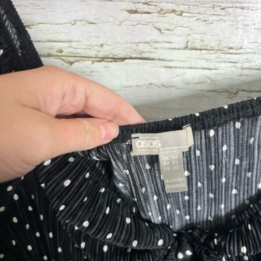 ASOS Designs Women Plus Polka Dot black white tye up Short Sleeve size 20 - Picture 4 of 8